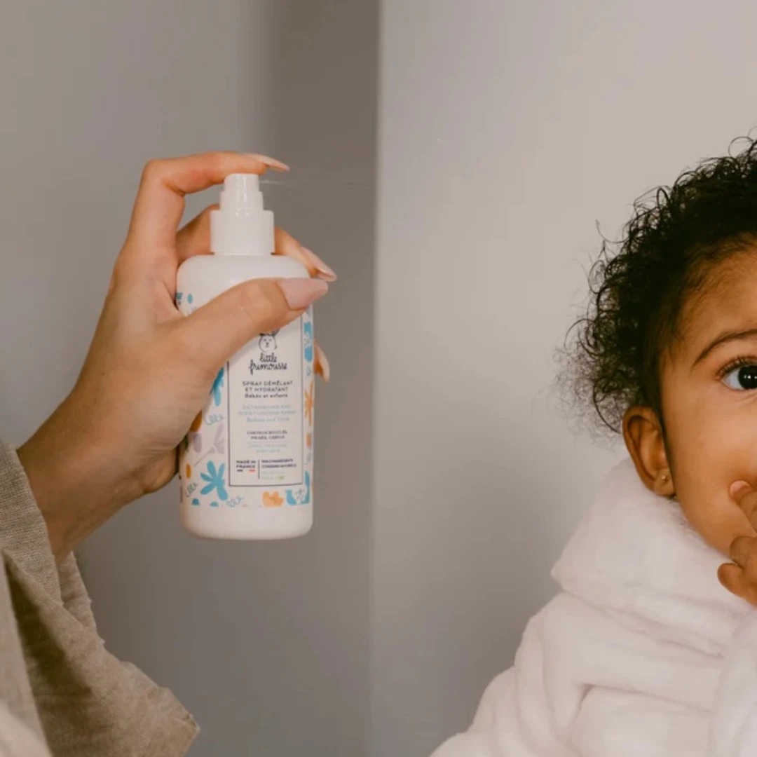 [SDHLF250]-Spray-Demelant-Hydratant-Bebe-Enfant-Little-Frimousse-250ml-3.webp