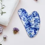 guasha bleu.webp
