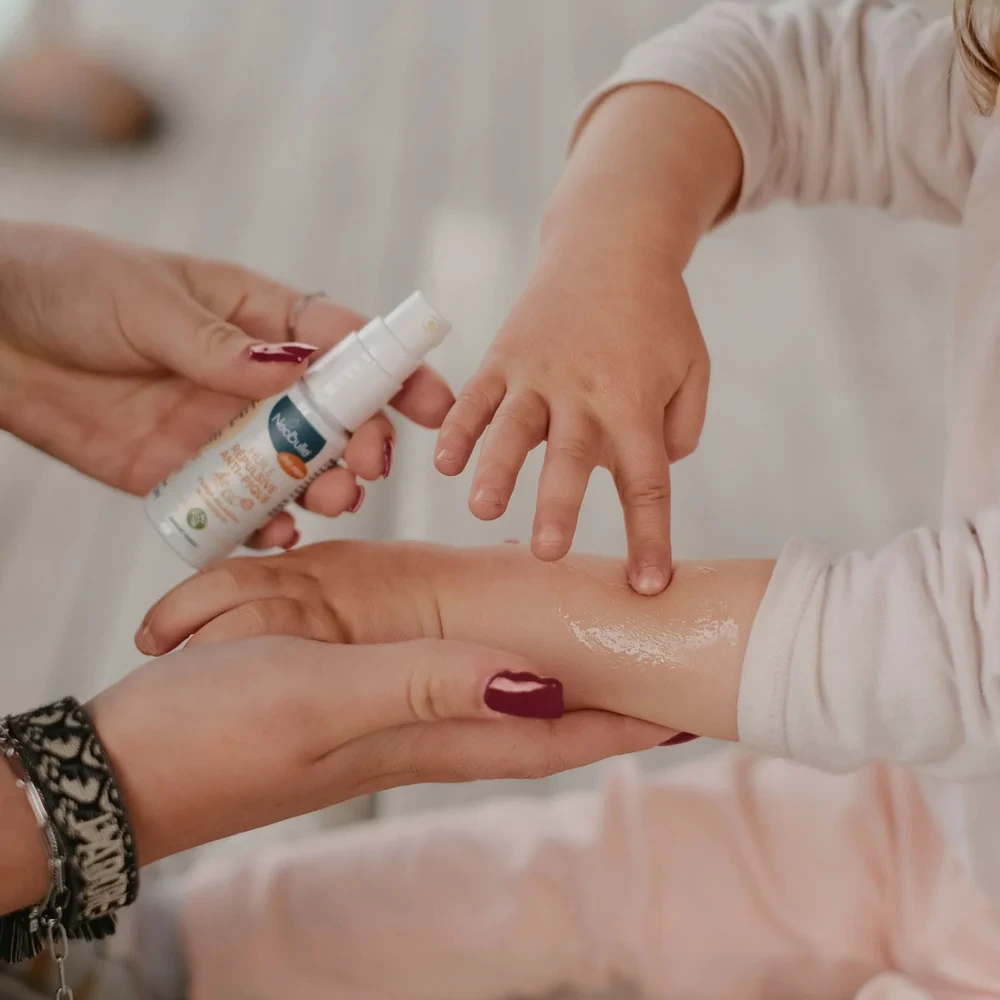 Huile Répulsive Anti-Pique Bébé NéoBulle 20ml2.webp