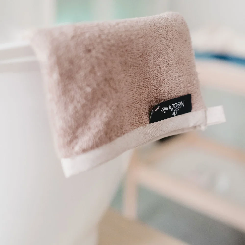 Gant de Toilette Doux Et Réversible NéoBulle Lot de 32.webp